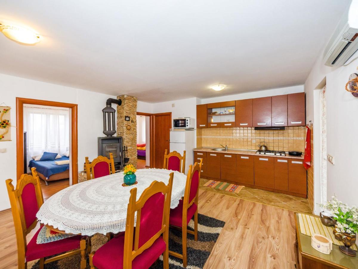 Vacation House Loreta Sveti Rok Dış mekan fotoğraf